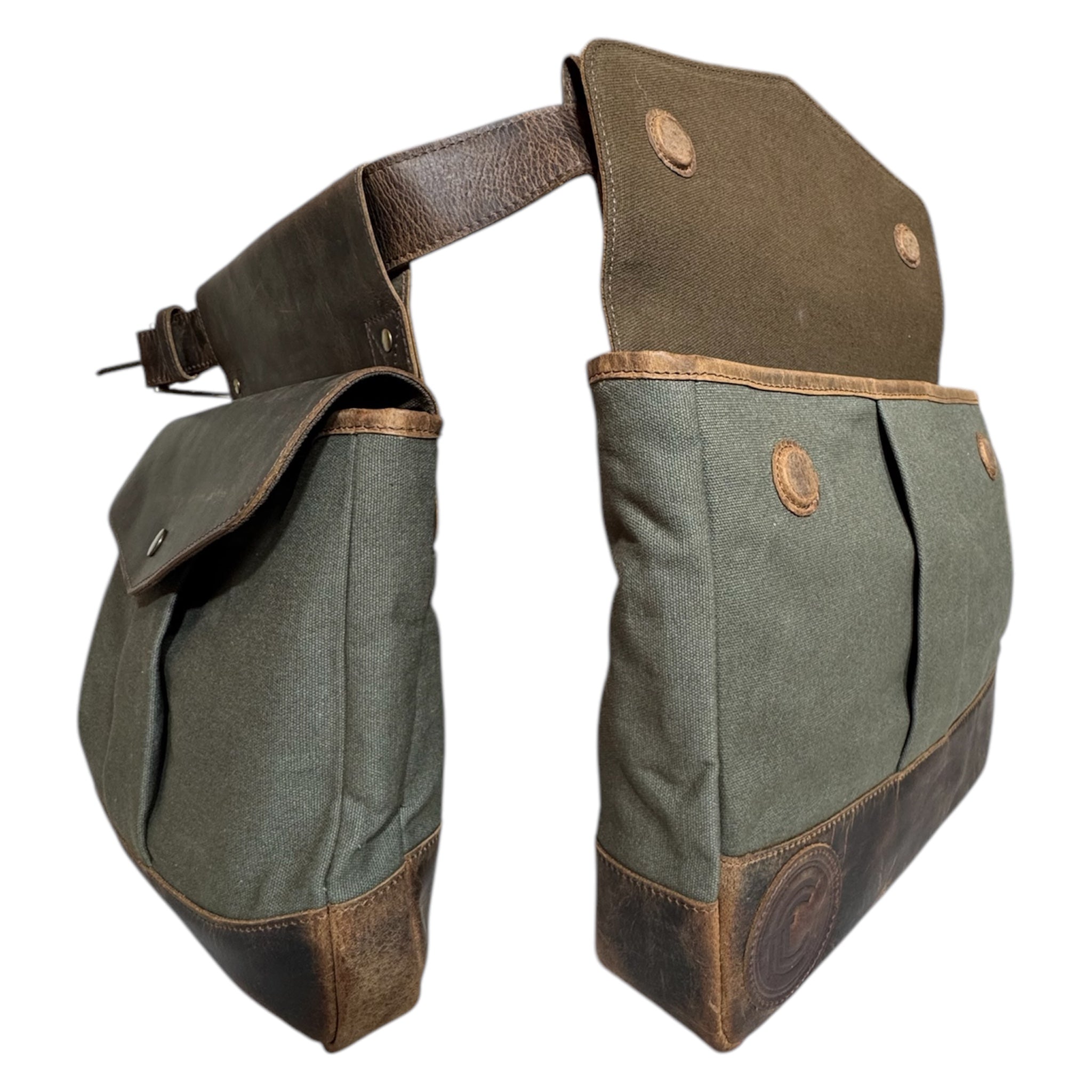 Cavas Leather Game Bag Set
