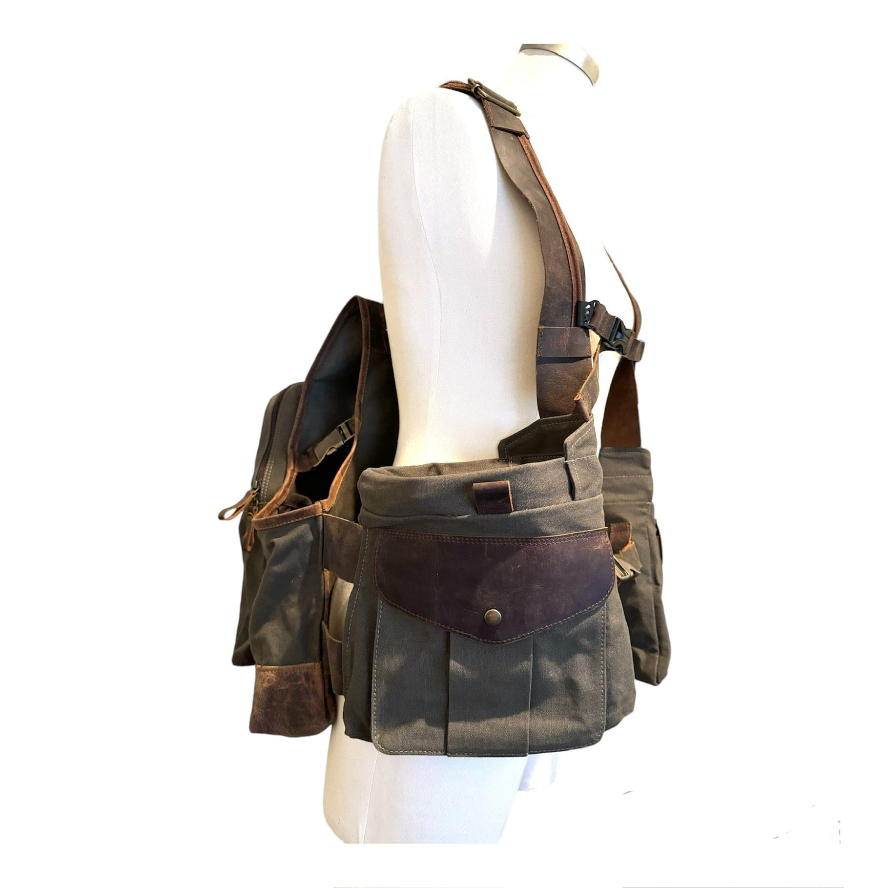 CLEAN TRIGGER Canvas Leather Game Vest Canvas Leather Game Vest
