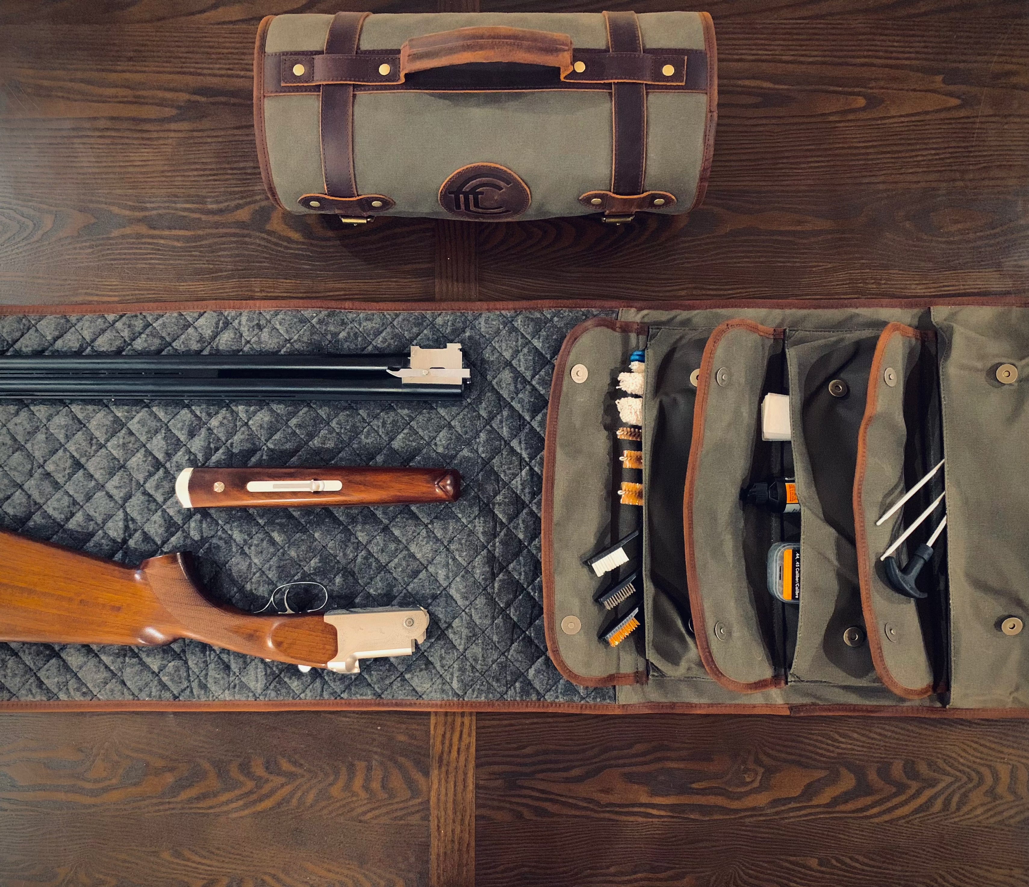 CLEAN TRIGGER Canvas Leather Shotgun / Rifle Cleaning Mat Canvas Leather Shotgun / Rifle Cleaning Mat