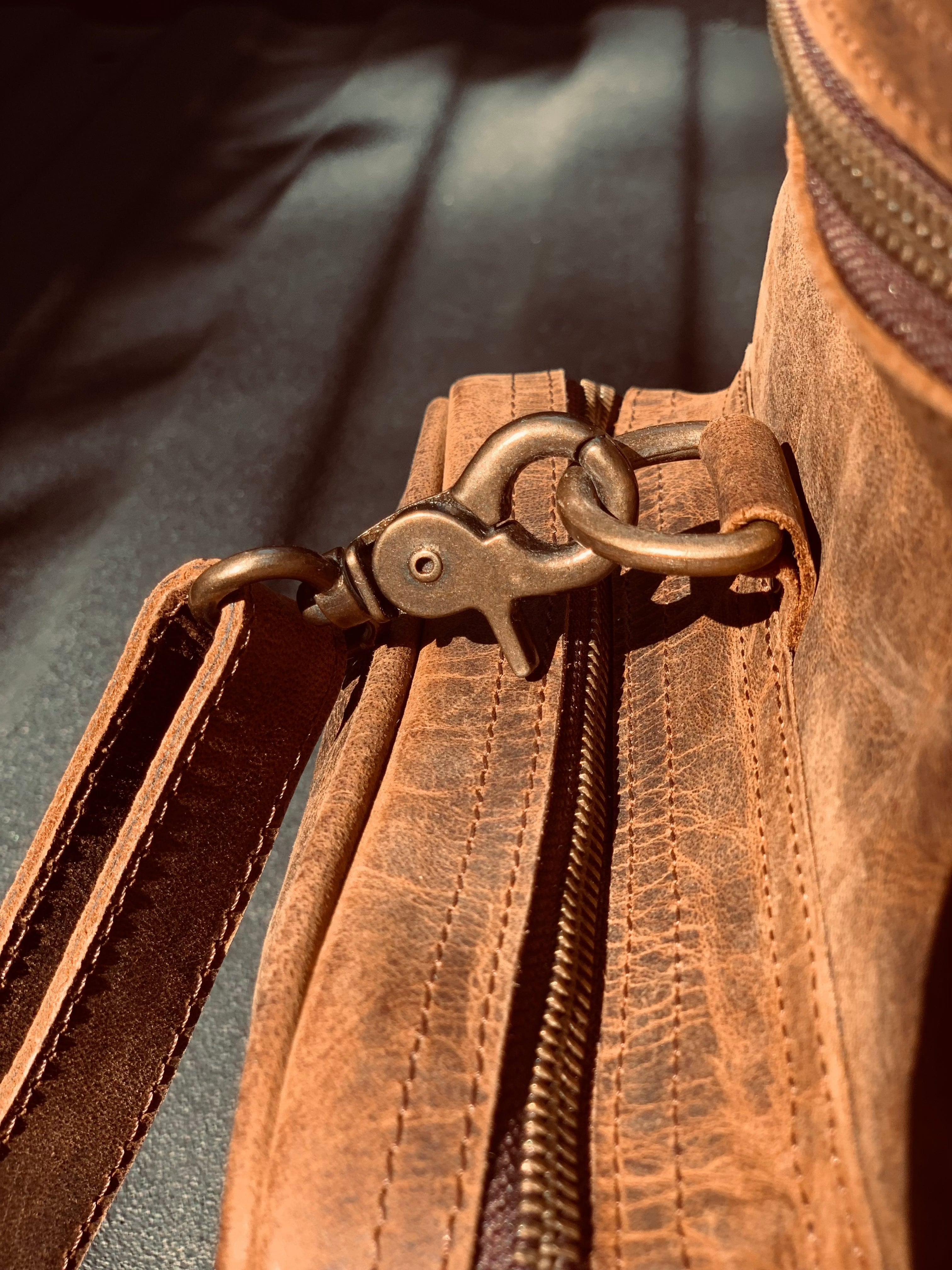 CLEAN TRIGGER Leather Hunter Field Bag Leather Hunter Field Bag